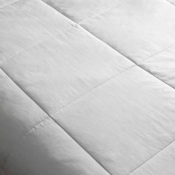 White new arrivals weighted comforter