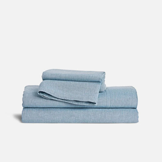 Make Your Bed an Ocean Oasis: Blue Bedding