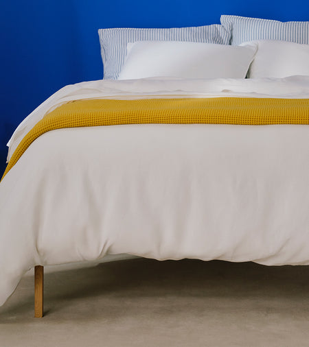 Spotlight Image Card