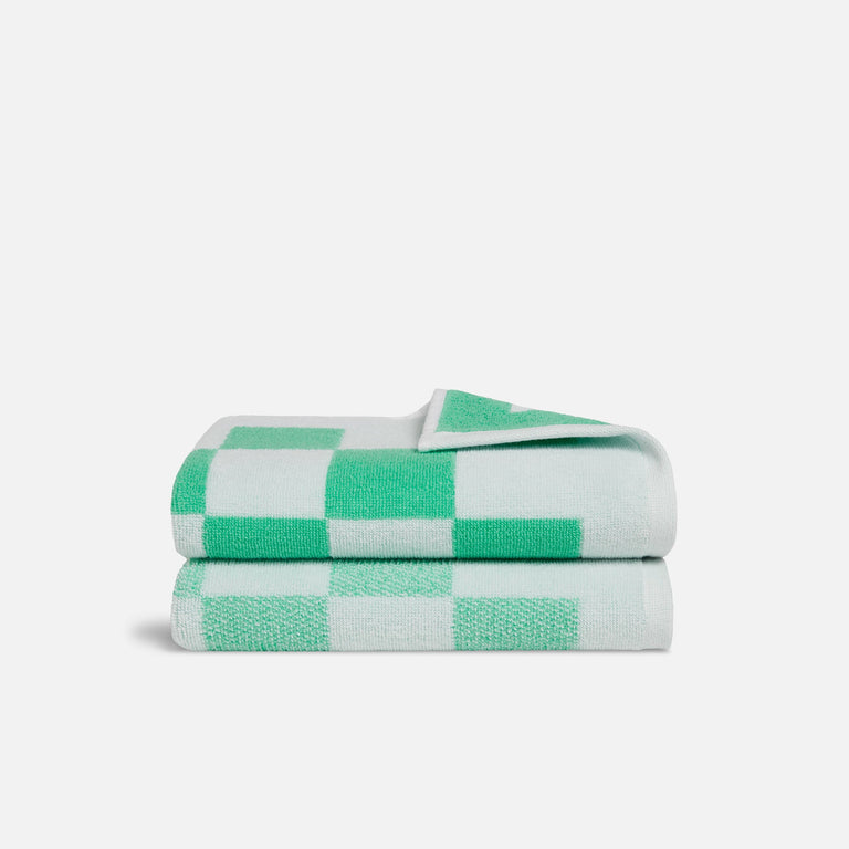 Plush Checkered Hand Towel - Sage – ban.do