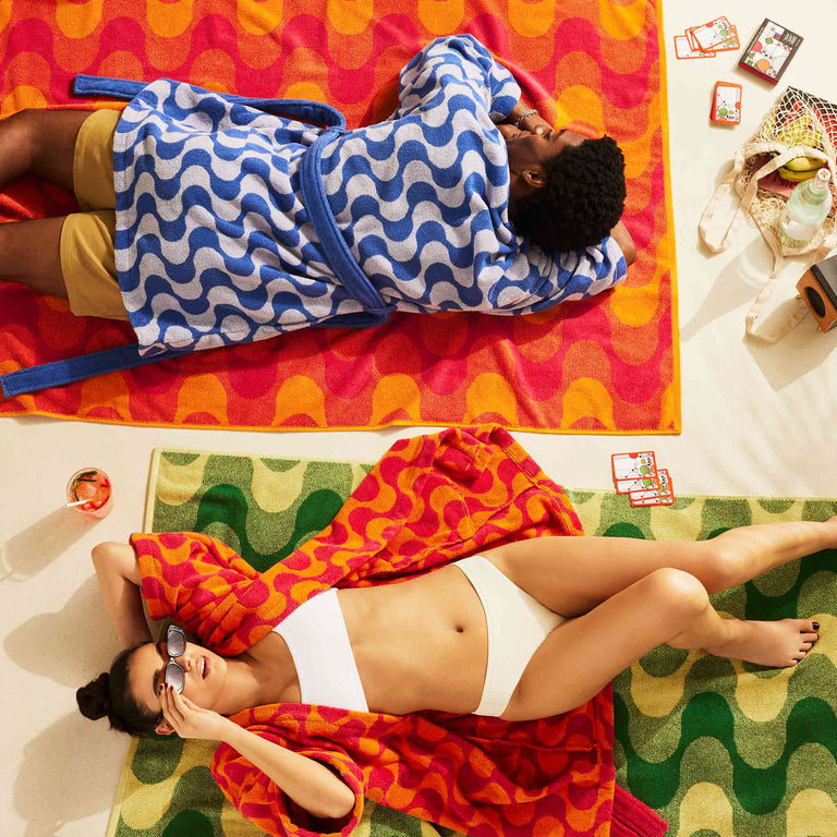 Sauna towels: mismatched beauty that help wave the flag of freedom