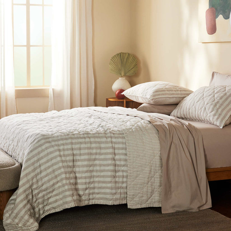 King store linen quilts