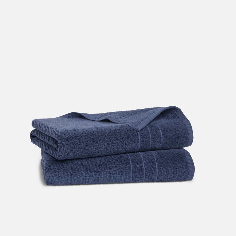 https://www.brooklinen.com/cdn/shop/files/BKL_23-07_Bath_Classic_BathTowel_MidnightNavy_1x_WOgrey_fe6f2244-1240-4076-9cbe-c700ccb84491_768x.progressive.jpg?v=1695313442