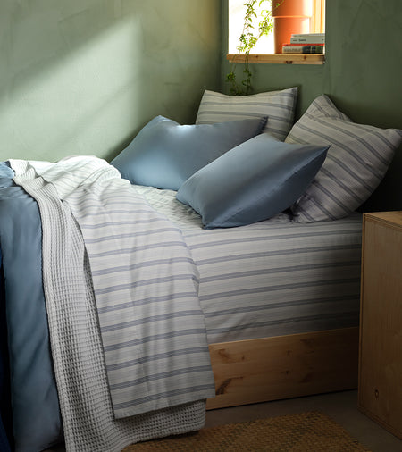 Spotlight Image Card