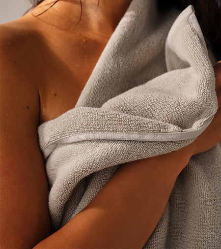 Spotlight Image Card