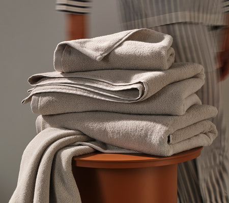 Spotlight Image Card