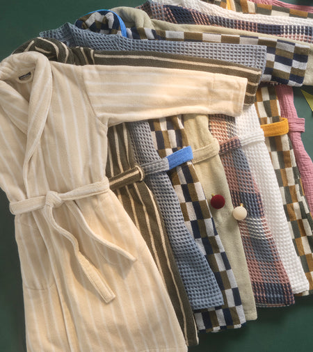 Spotlight Image Card