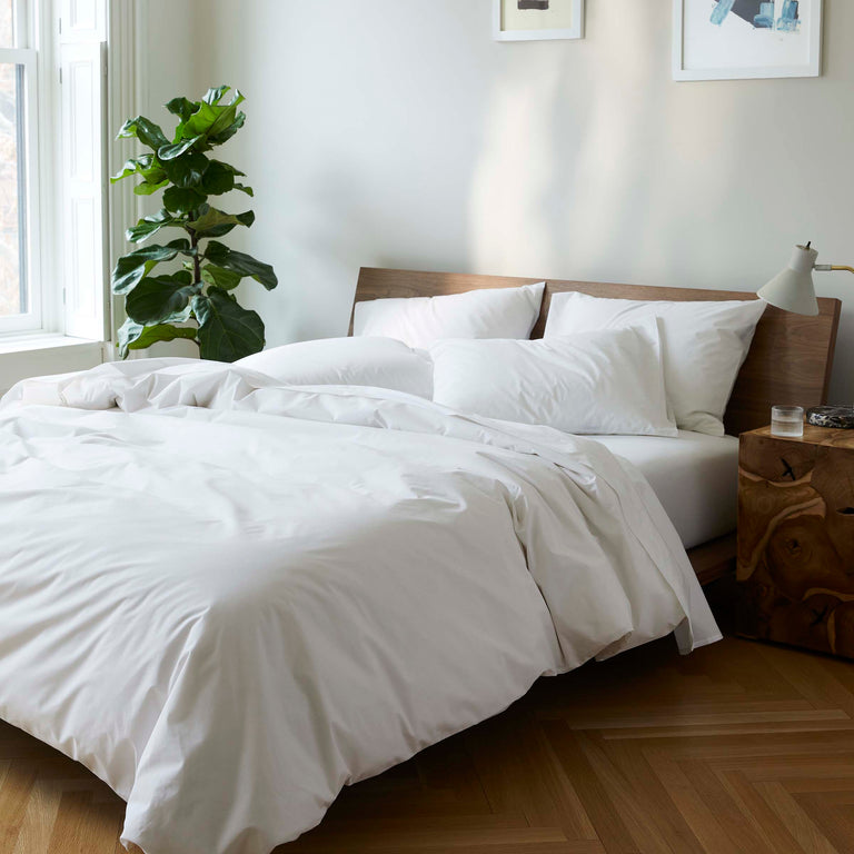 Do queen sheets fit a full bed? Answers from bedding experts