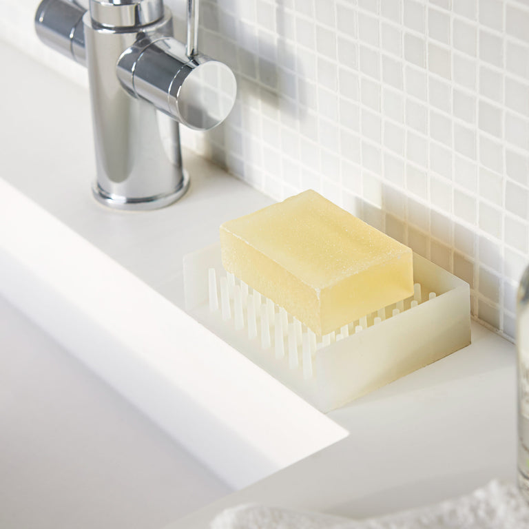 BECHOICEN Self-Draining Shower Soap Holder for Soap or Sponge, No Drilling Soap Saver with Strong Viscosity for Shower, V-Shaped Soap Dish for